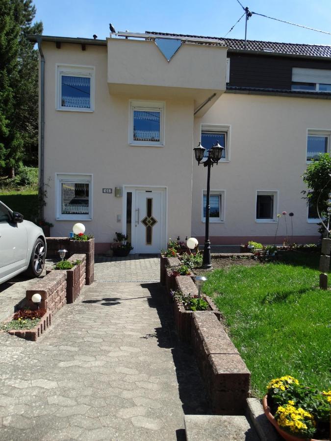 Heckendalheim Ferienwohnung Christine מראה חיצוני תמונה